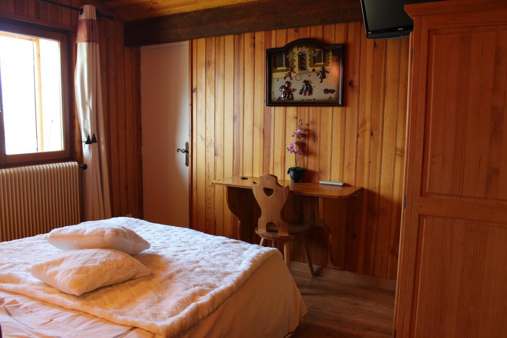 B&B Chalet La Providence Le Sauze Ruang foto