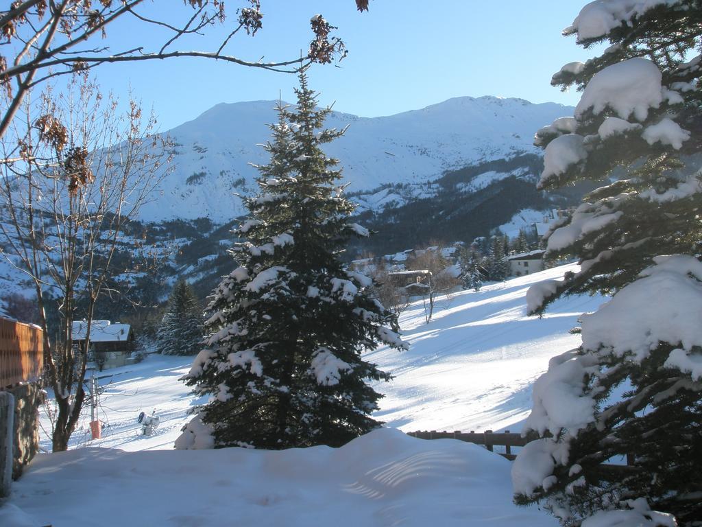 B&B Chalet La Providence Le Sauze Ruang foto